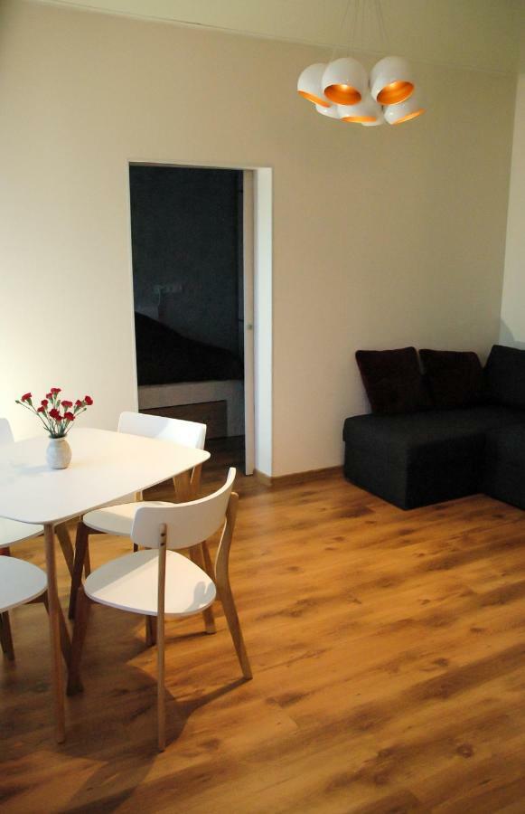 Stuudio 17 Apartment กูรัซซาเร ภายนอก รูปภาพ
